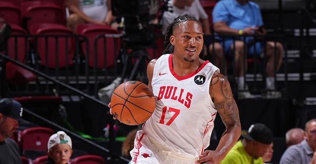 开云体育APP-热火与丹贾、基尔斯、马德森、杨签下Exhibit 10合同