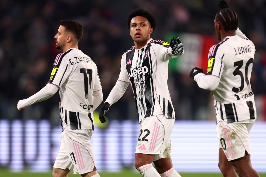 [图]伊尔迪兹戴维破门 尤文5-0大胜克雷莫内塞