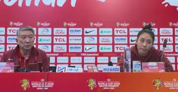 开云体育官网-宫鲁鸣：中国女篮的内线是世界级，但没有外线不会是强队