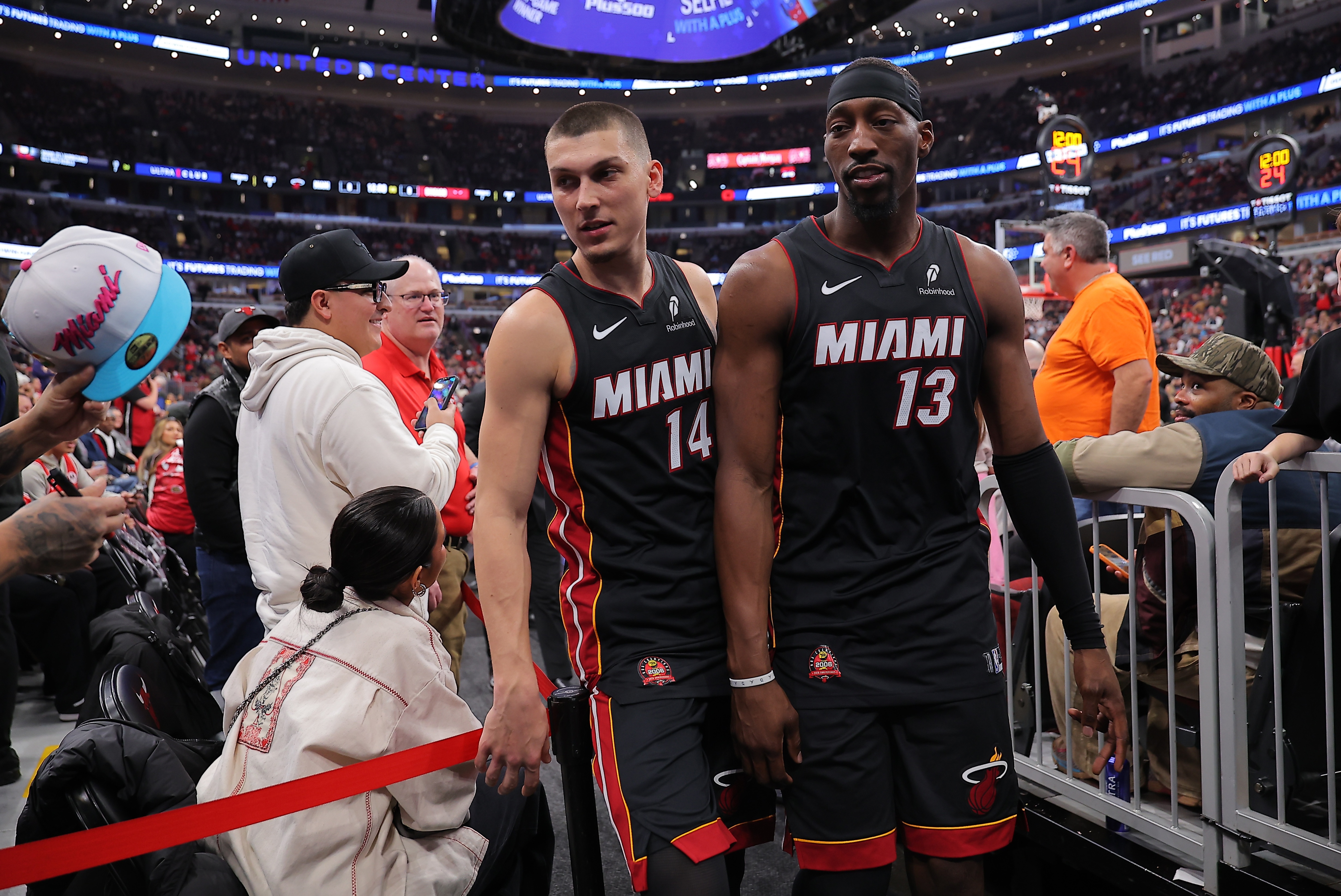 开云体育下载-29分！希罗：阿德巴约把所有小事都做好了 我们都知道他的能力